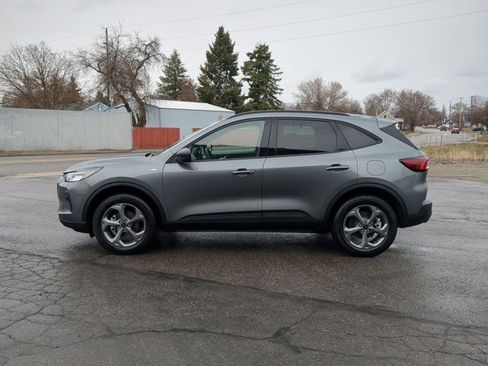 Used 2025 Ford Escape ST-Line image 9