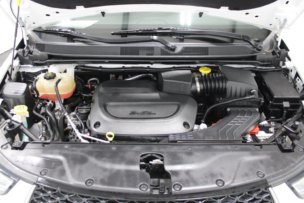 Used 2022 Chrysler Pacifica Touring-L FWD image 8