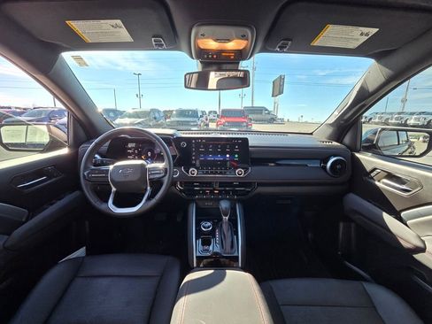 Used 2024 Chevrolet Colorado Z71 w/ Z71 Convenience Package 2 image 27