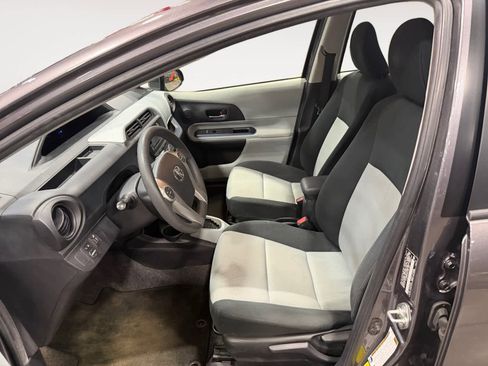 Used 2012 Toyota Prius C Two FWD image 10