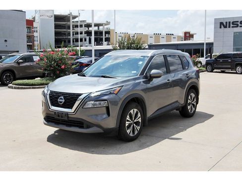 Used 2023 Nissan Rogue SV w/ SV Premium B Package FWD image 3