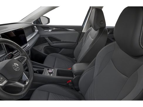 Used 2025 Volkswagen Tiguan SE w/ Panoramic Sunroof Package AWD/4WD image 6