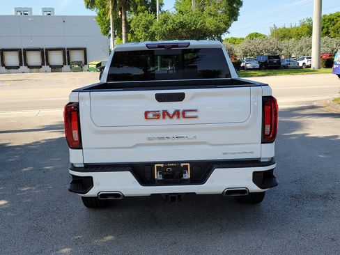 Used 2022 GMC Sierra 1500 Denali w/ Denali Reserve Package AWD/4WD image 5