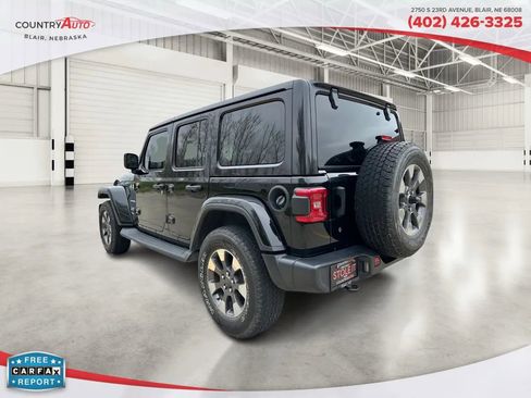 Used 2018 Jeep Wrangler Unlimited Sahara image 3