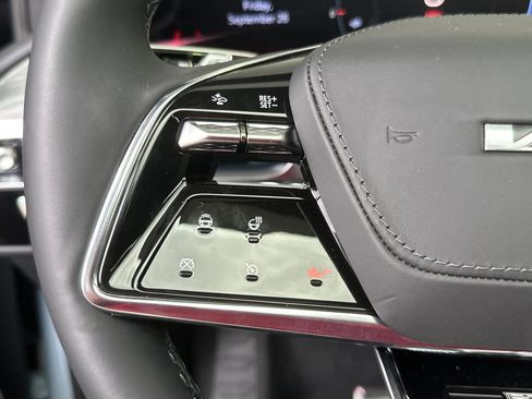 New 2026 Cadillac Lyriq V image 19