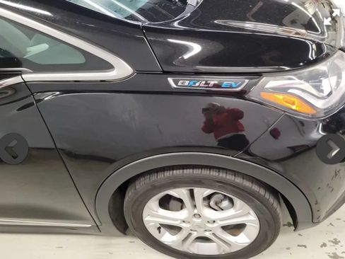 Used 2018 Chevrolet Bolt LT FWD image 8