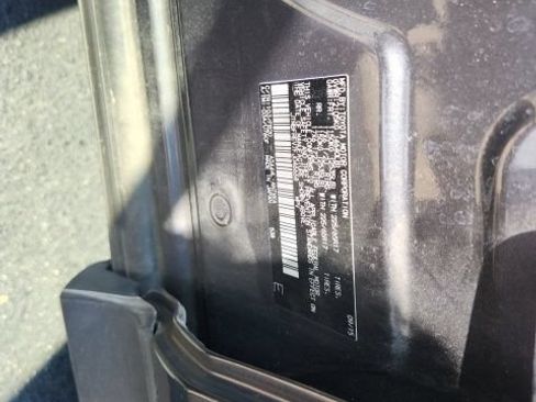 Used 2015 Toyota RAV4 LE AWD/4WD image 13