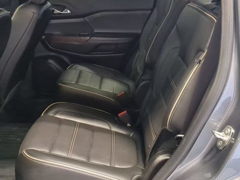 Used 2021 GMC Acadia Denali w/ Denali Ultimate Package AWD/4WD image 23