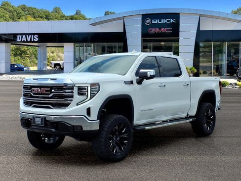 Used 2024 GMC Sierra 1500 SLT w/ SLT Premium Plus Package AWD/4WD image 3
