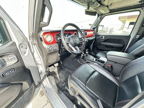 Used 2020 Jeep Gladiator Rubicon AWD/4WD image 10