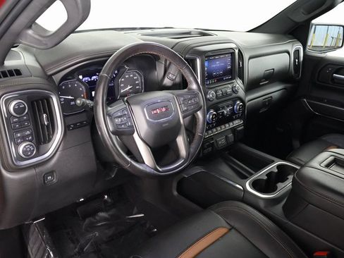 Used 2020 GMC Sierra 1500 AT4 w/ Technology Package AWD/4WD image 7