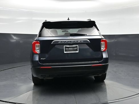 Used 2023 Ford Explorer XLT RWD image 28