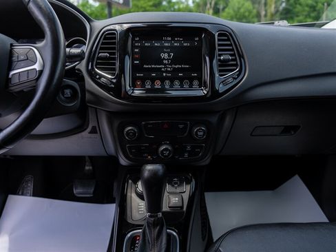 Used 2020 Jeep Compass Limited AWD/4WD image 31