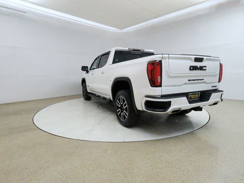 Used 2019 GMC Sierra 1500 AT4 w/ AT4 Premium Package AWD/4WD image 5