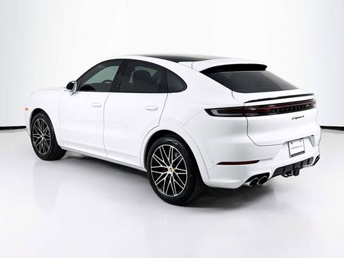 New 2026 Porsche Cayenne S image 3