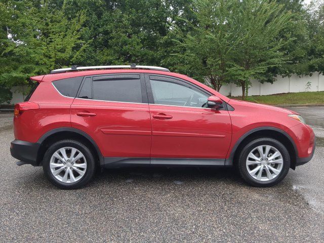 Used 2015 Toyota RAV4 Limited w/ Technology Package AWD/4WD image 3