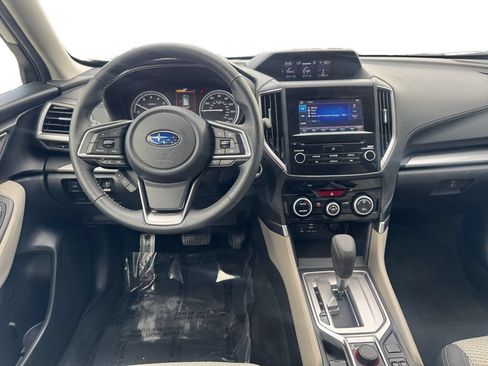 Used 2021 Subaru Forester Premium AWD/4WD image 25