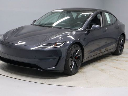 Used 2024 Tesla Model 3 Performance image 9