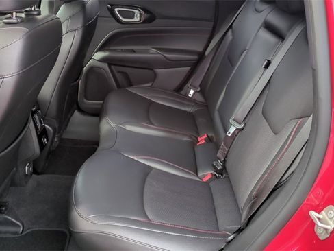 Used 2024 Jeep Compass Trailhawk image 12