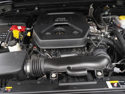 Used 2021 Jeep Wrangler Unlimited Sport image 26