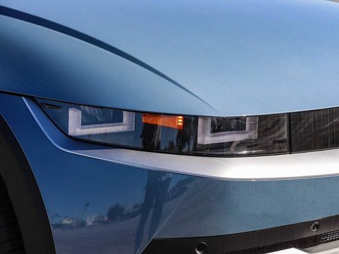 New 2026 Hyundai Ioniq 5 SE image 4