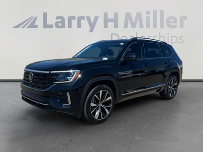New 2025 Volkswagen Atlas SEL Premium R-Line