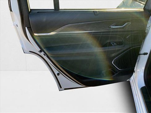 New 2025 Jeep Grand Cherokee L Overland w/ Luxury Tech Group IV image 21