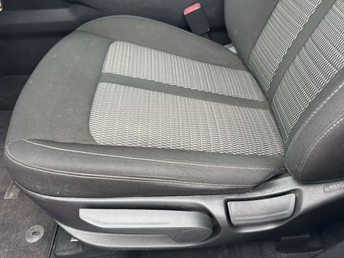 Used 2023 Kia Sorento LX image 16