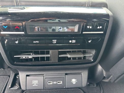 Used 2023 Acura MDX w/ Advance Package AWD/4WD image 30