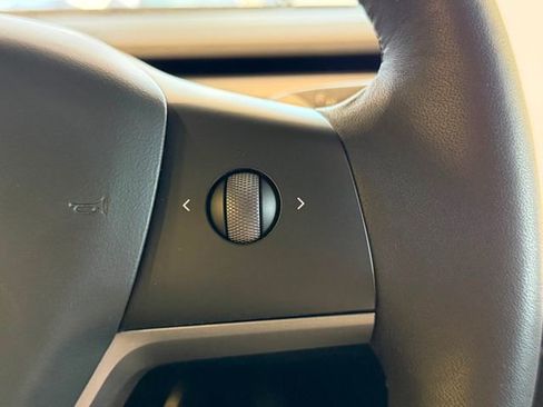 Used 2023 Tesla Model 3 Standard Range image 26