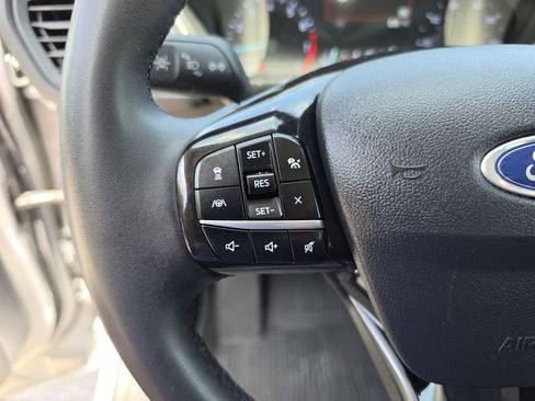 Used 2021 Ford Escape SE w/ SE Sport Appearance Package FWD image 28