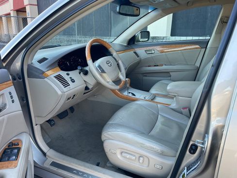 Used 2007 Toyota Avalon Limited image 3