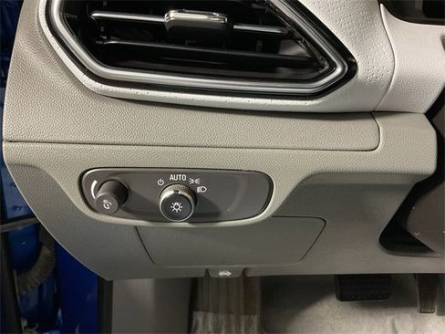 Used 2023 Chevrolet Bolt EUV Premier w/ Sun & Sound Package image 27