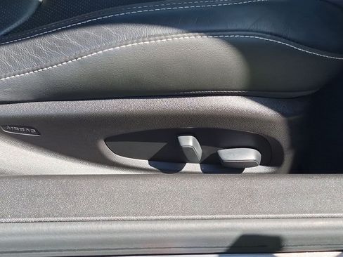 Used 2019 Chevrolet Camaro SS RWD image 33