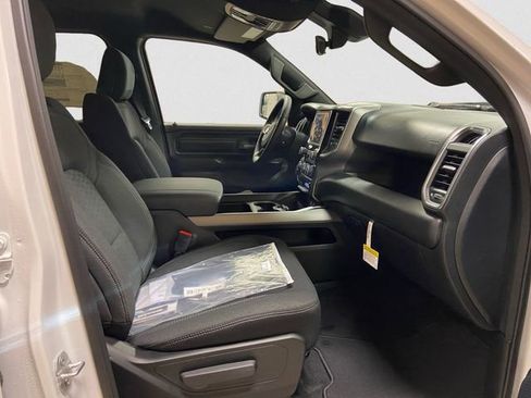 New 2026 RAM 1500 Express image 17
