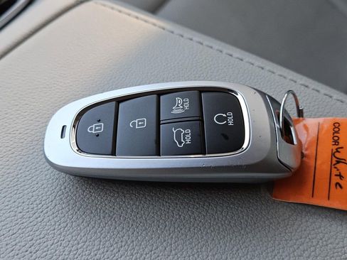 Used 2022 Hyundai Tucson Limited image 35