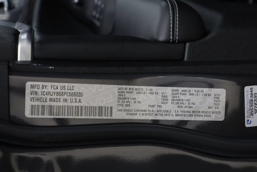 Used 2023 Jeep Grand Cherokee 4WD 4xe image 27