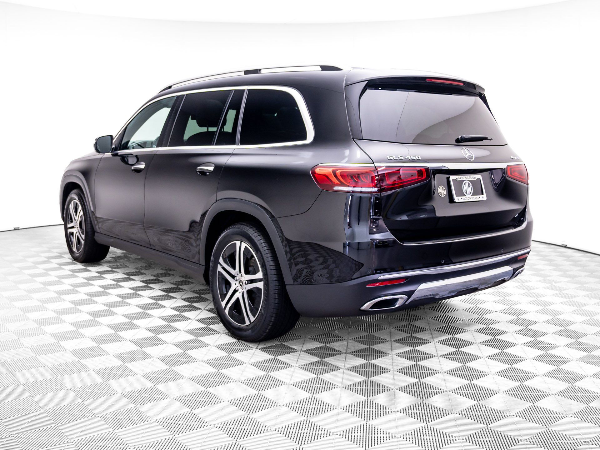 Used 2023 Mercedes-Benz GLS 450 4MATIC image 3