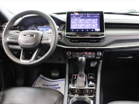 Used 2024 Jeep Compass Trailhawk AWD/4WD image 9