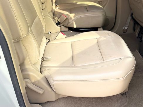 Used 2011 Nissan Armada SV image 42