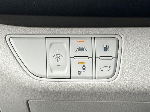 Used 2019 Genesis G70 2.0T Advanced w/ Elite Package image 31