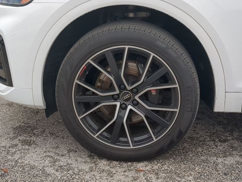 Used 2023 Audi SQ5 Premium Plus w/ Premium Plus Package image 9