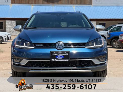 Used 2019 Volkswagen Golf Alltrack AWD/4WD image 2
