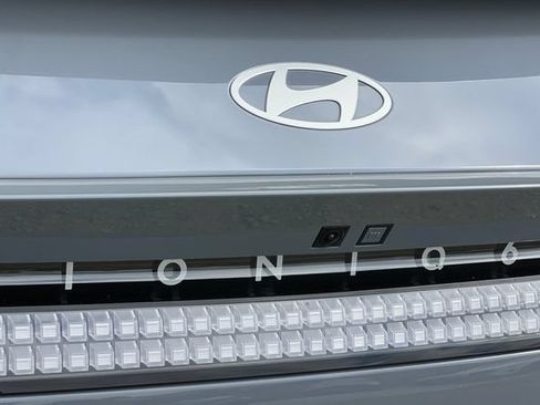 Certified 2024 Hyundai Ioniq 6 SEL RWD image 34