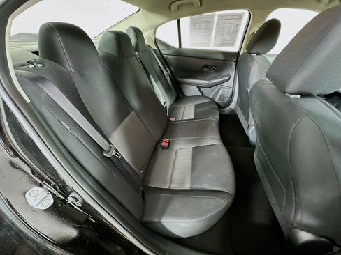 Certified 2025 Nissan Sentra SV FWD image 33