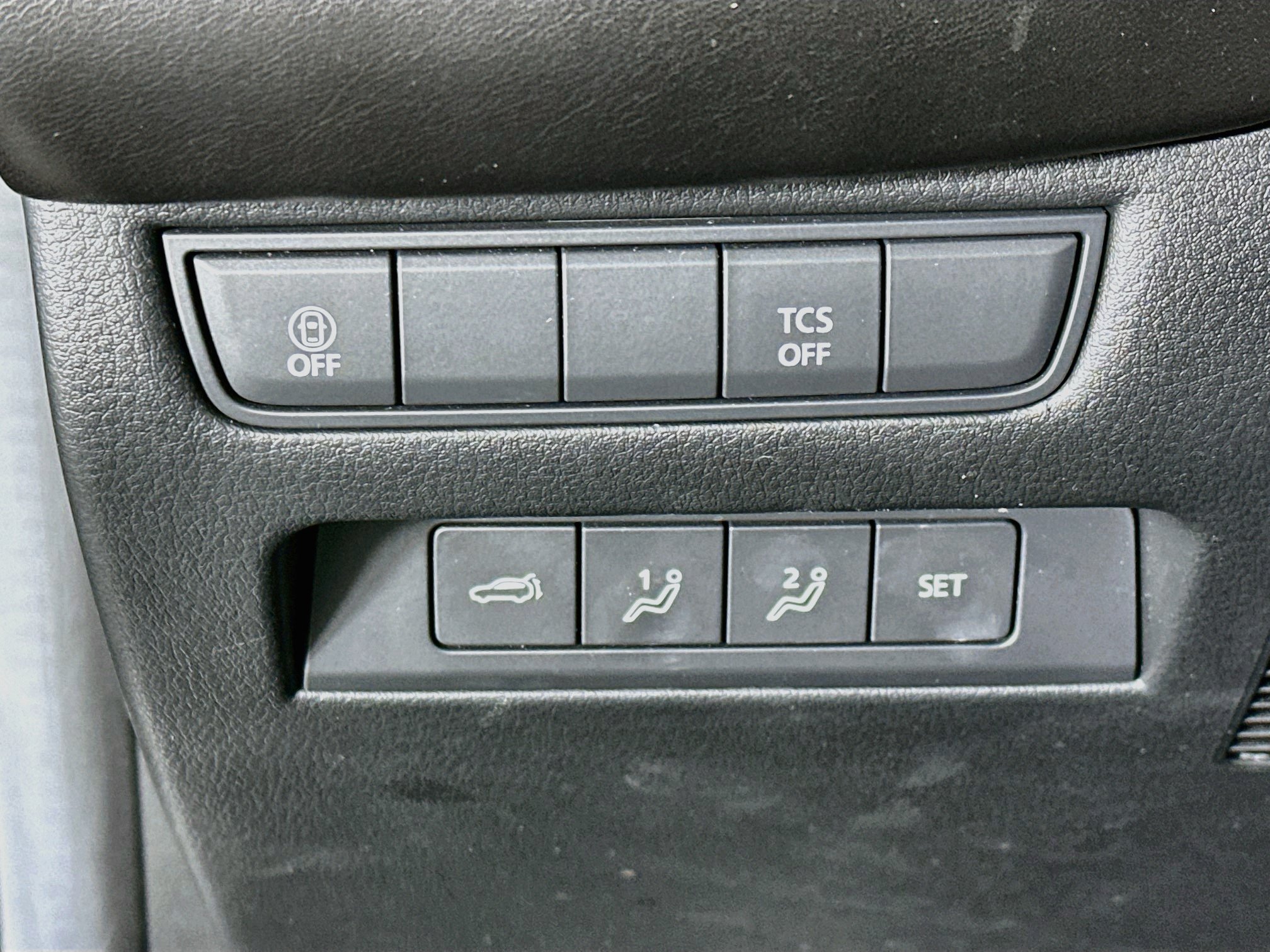 Used 2025 MAZDA CX-50 AWD 2.5 S w/ Premium Plus Pkg image 17