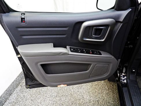 Used 2011 Honda Ridgeline RTL image 7