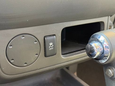 Used 2017 Nissan Frontier SV RWD image 18