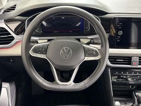 New 2026 Volkswagen Taos SEL image 16