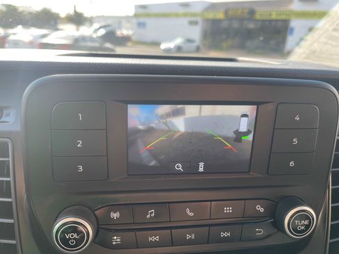 Used 2020 Ford Transit 250 Low Roof image 24